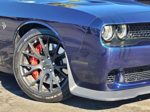 2015 Dodge Challenger SRT Hellcat