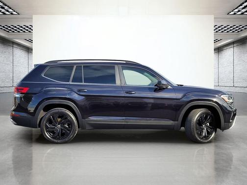 2022 Volkswagen Atlas 2.0T SE w/Technology 4MOTION