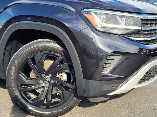 2022 Volkswagen Atlas 2.0T SE w/Technology 4MOTION