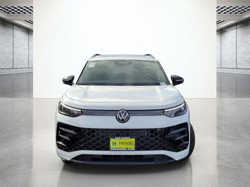 2025 Volkswagen Tiguan 2.0T SE R-Line Black 4MOTION
