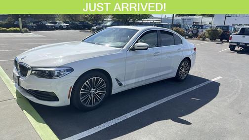 Alpine White 2019 BMW 530 530i