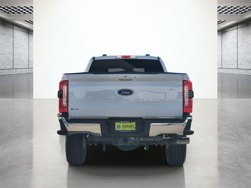 OXFORD WHITE 2026 Ford F-250 Lariat