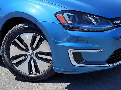 2015 Volkswagen e-Golf SEL Premium