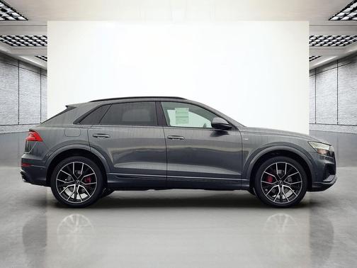 2021 Audi Q8 55 Premium Plus