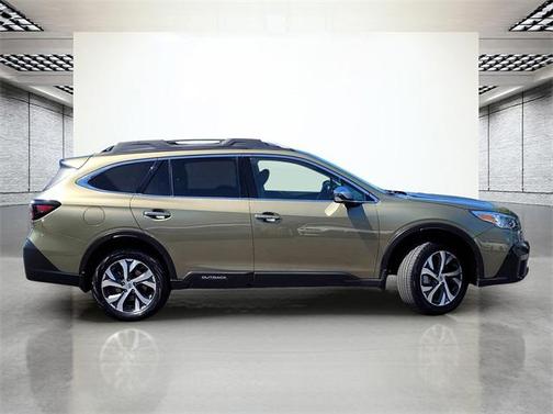2022 Subaru Outback Touring XT
