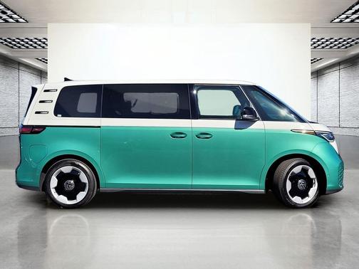 2025 Volkswagen ID. Buzz Pro S Plus with 4MOTION