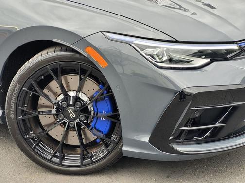 2026 Volkswagen Golf R 2.0T DSG