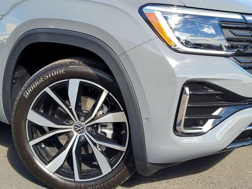 2026 Volkswagen Atlas 2.0T SEL Premium R-Line 4MOTION