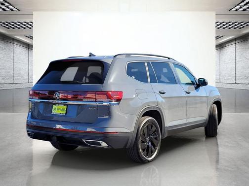 2026 Volkswagen Atlas 2.0T SE w/Technology 4MOTION