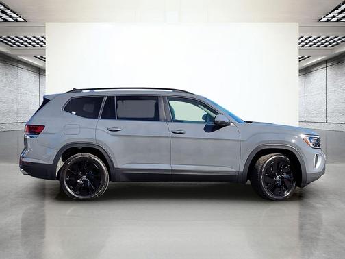 2026 Volkswagen Atlas 2.0T SE w/Technology 4MOTION
