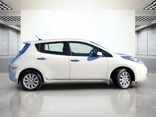 2017 Nissan Leaf S