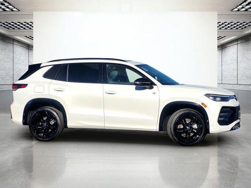 2026 Volkswagen Tiguan 2.0T SE R-Line Black 4MOTION