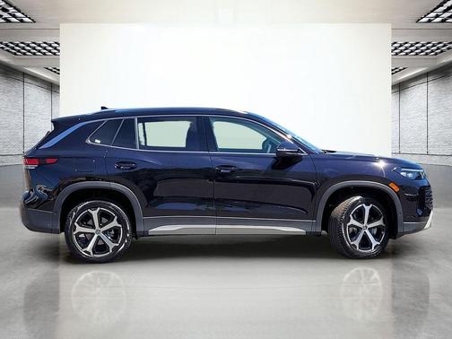 deep black pearl 2026 Volkswagen Tiguan 2.0T SE