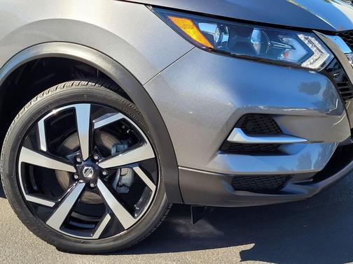 2020 Nissan Rogue Sport SL