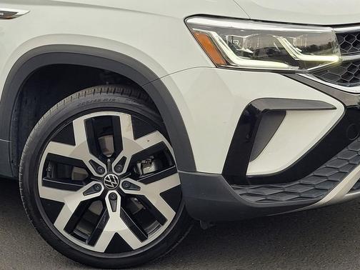 2022 Volkswagen Taos 1.5T SEL