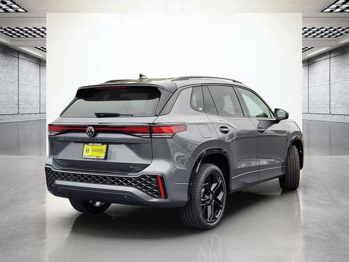 2025 Volkswagen Tiguan 2.0T SE R-Line Black 4MOTION
