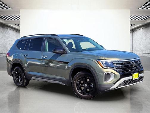 2025 Volkswagen Atlas 2.0T Peak Edition