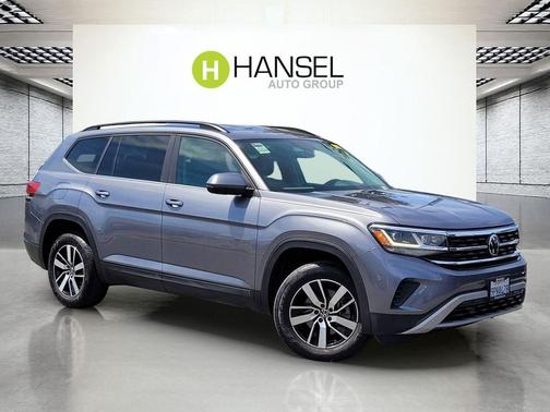 Platinum Gray Metallic 2021 Volkswagen Atlas 2.0T SE