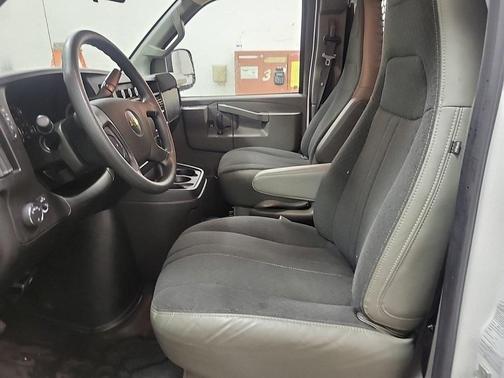 2024 Chevrolet Express 2500 RWD 2500 Regular Wheelbase WT