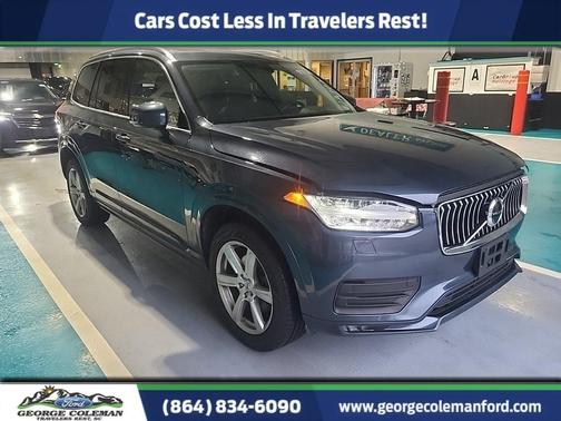 2022 Volvo XC90 T5 Momentum