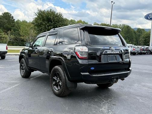 2019 Toyota 4Runner SR5