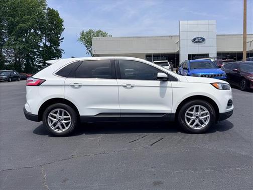 Oxford White 2023 Ford Edge SEL