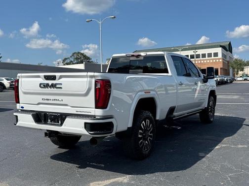 2024 GMC Sierra 3500 Denali