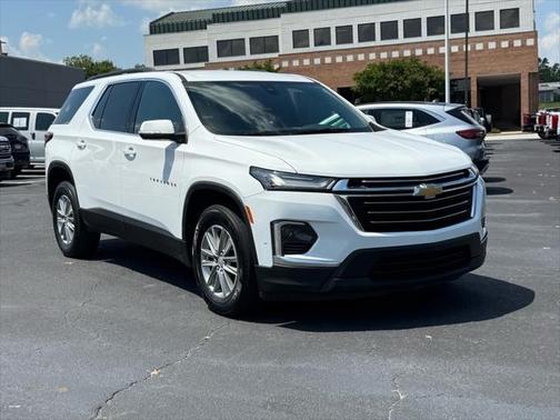 2023 Chevrolet Traverse LT Leather
