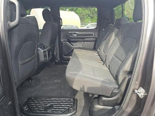 Granite Crystal Metallic Clearcoat 2019 RAM 1500 Big Horn