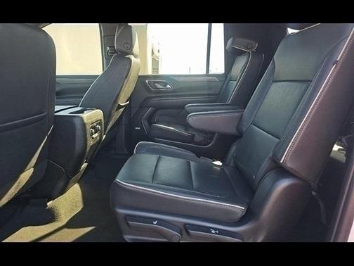 Summit White 2023 Chevrolet Suburban Premier