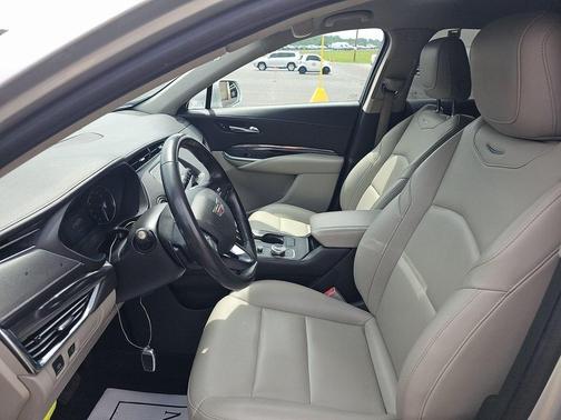 2019 Cadillac XT4 Luxury