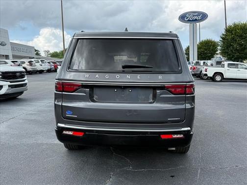 Baltic Gray Metallic Clearcoat 2022 Jeep Wagoneer Series III 4x4