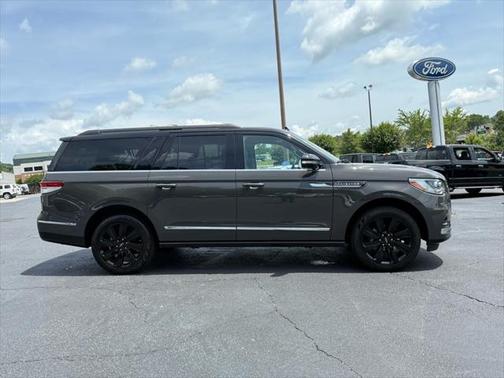 2024 Lincoln Navigator Black Label