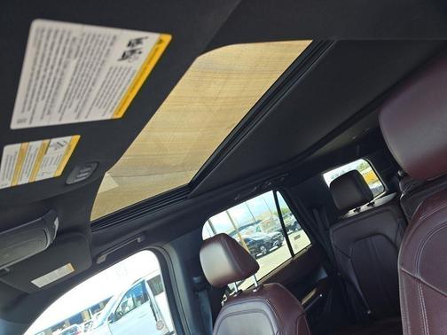 Oxford White 2024 Ford Expedition Limited