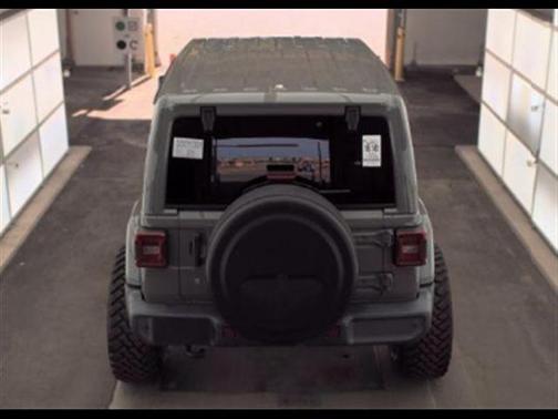 Sting-Gray Clearcoat 2020 Jeep Wrangler Unlimited Sahara