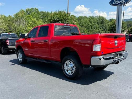 2021 RAM 2500 Tradesman Crew Cab 4x4 6'4' Box