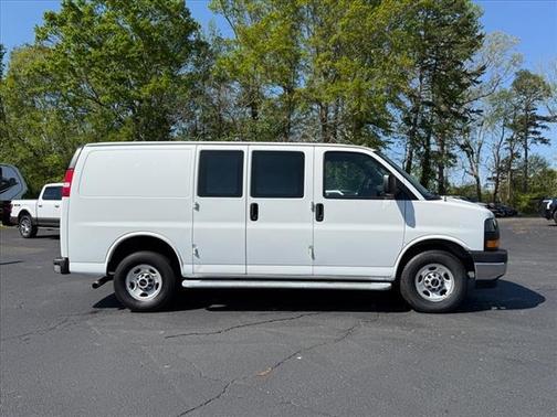 2022 GMC Savana 2500 Work Van