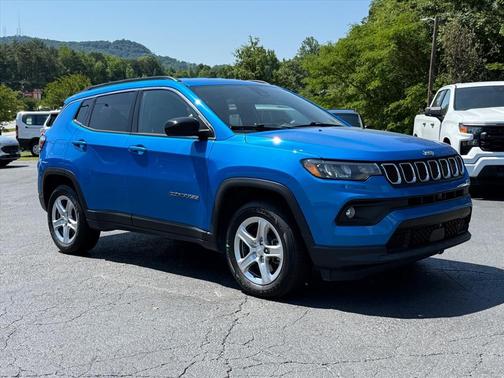 Laser Blue Pearlcoat 2023 Jeep Compass Latitude