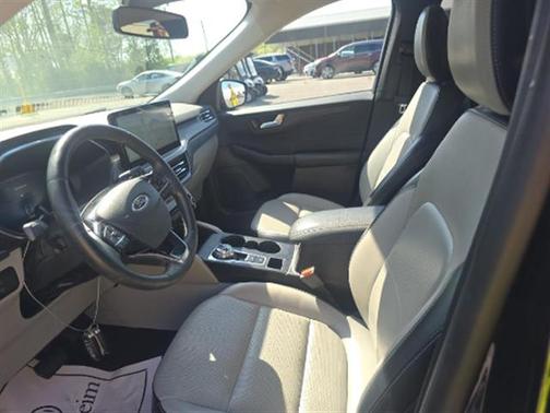 Black Metallic 2023 Ford Escape Platinum