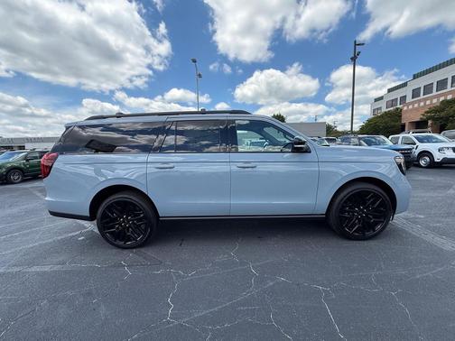 Glacier Gray Metallic Tri-Coat 2026 Ford Expedition Max Platinum