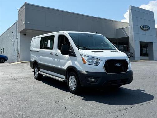 2022 Ford Transit-250 Base