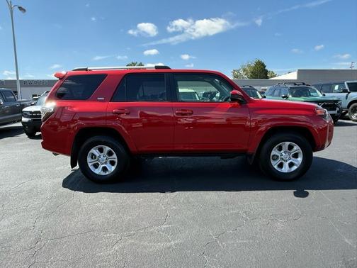 2024 Toyota 4Runner SR5