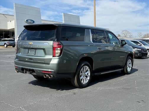 2023 Chevrolet Suburban Premier