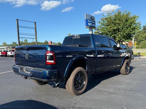 2022 RAM 2500 Limited Mega Cab 4x4 6'4' Box