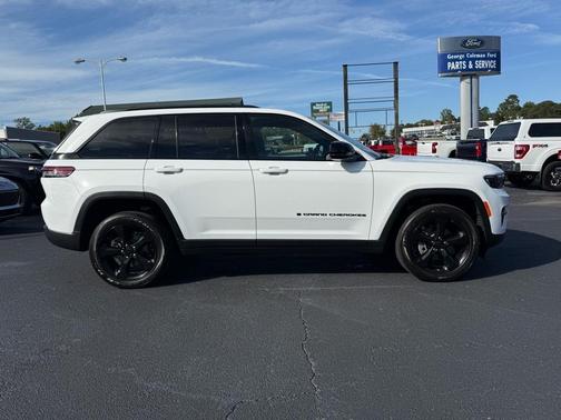 2025 Jeep Grand Cherokee Altitude