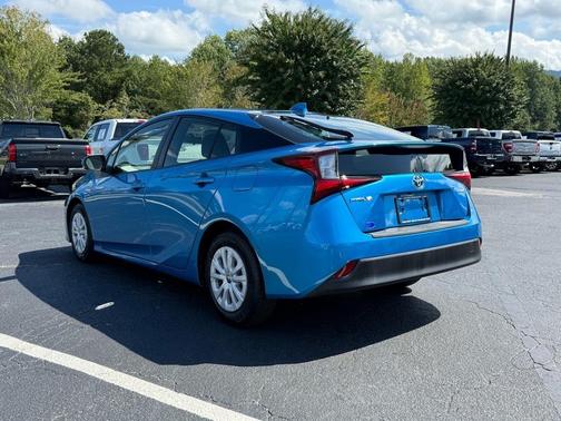 2021 Toyota Prius L