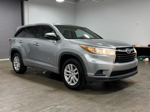 2015 Toyota Highlander LE