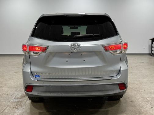 2015 Toyota Highlander LE