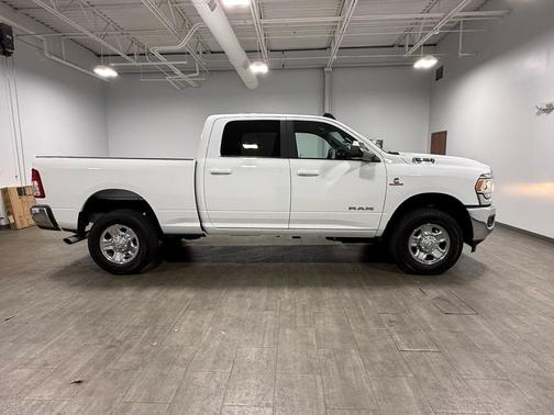 2022 RAM 2500 Big Horn Crew Cab 4x4 6'4' Box