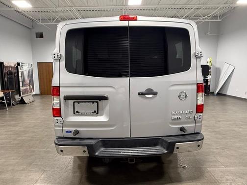 2015 Nissan NV Passenger NV3500 HD SL V8